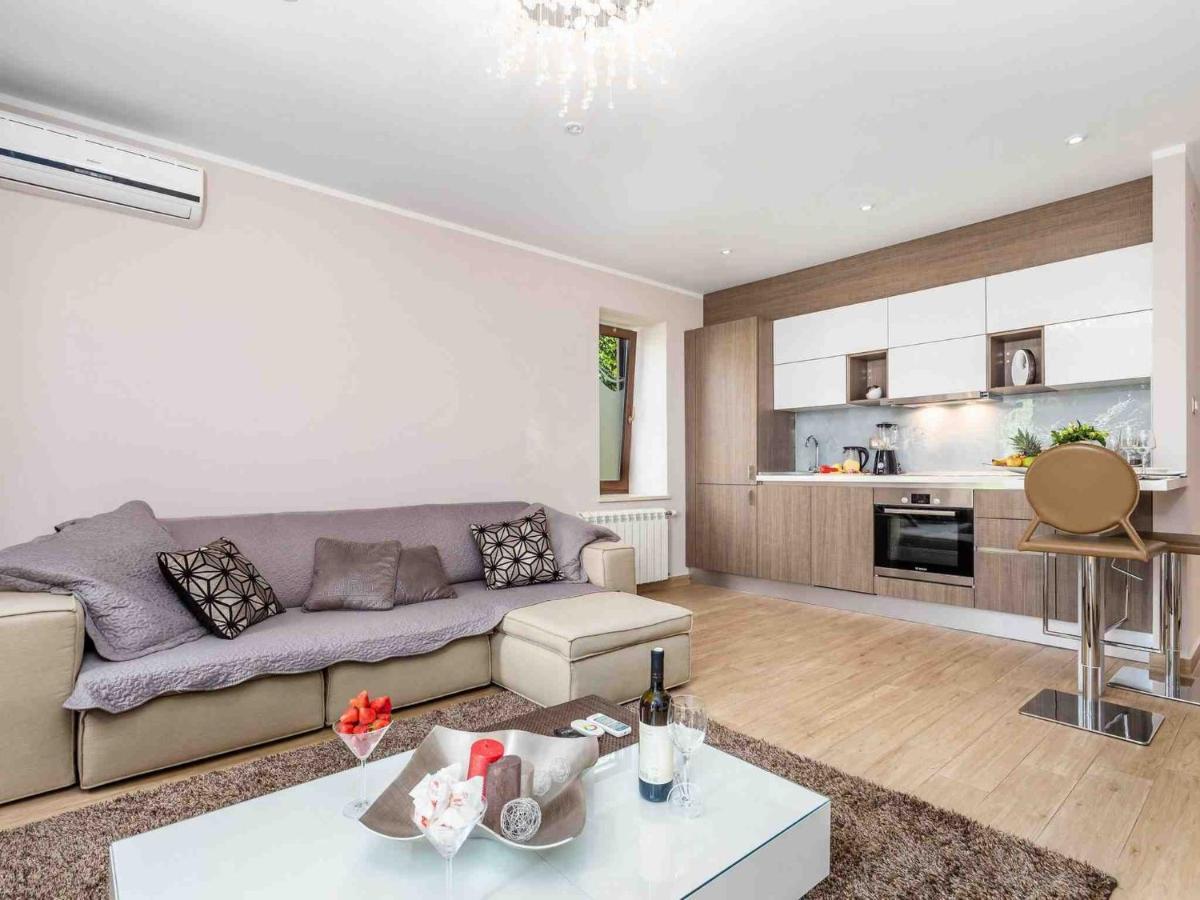 Apartament Srok With Pool Kastav